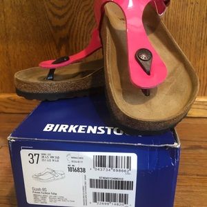 Birkenstock Womens Gizeh Patent Fuschia Tulip Sandals